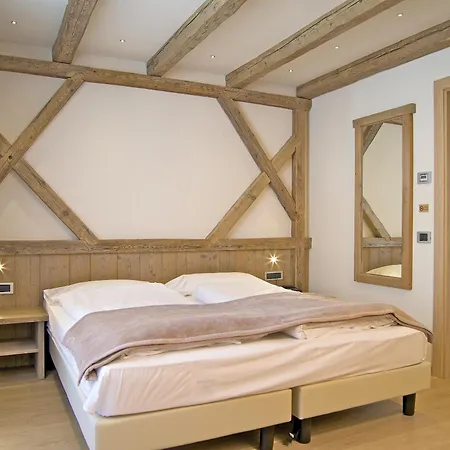 Hotel Alba Livigno Exterior photo